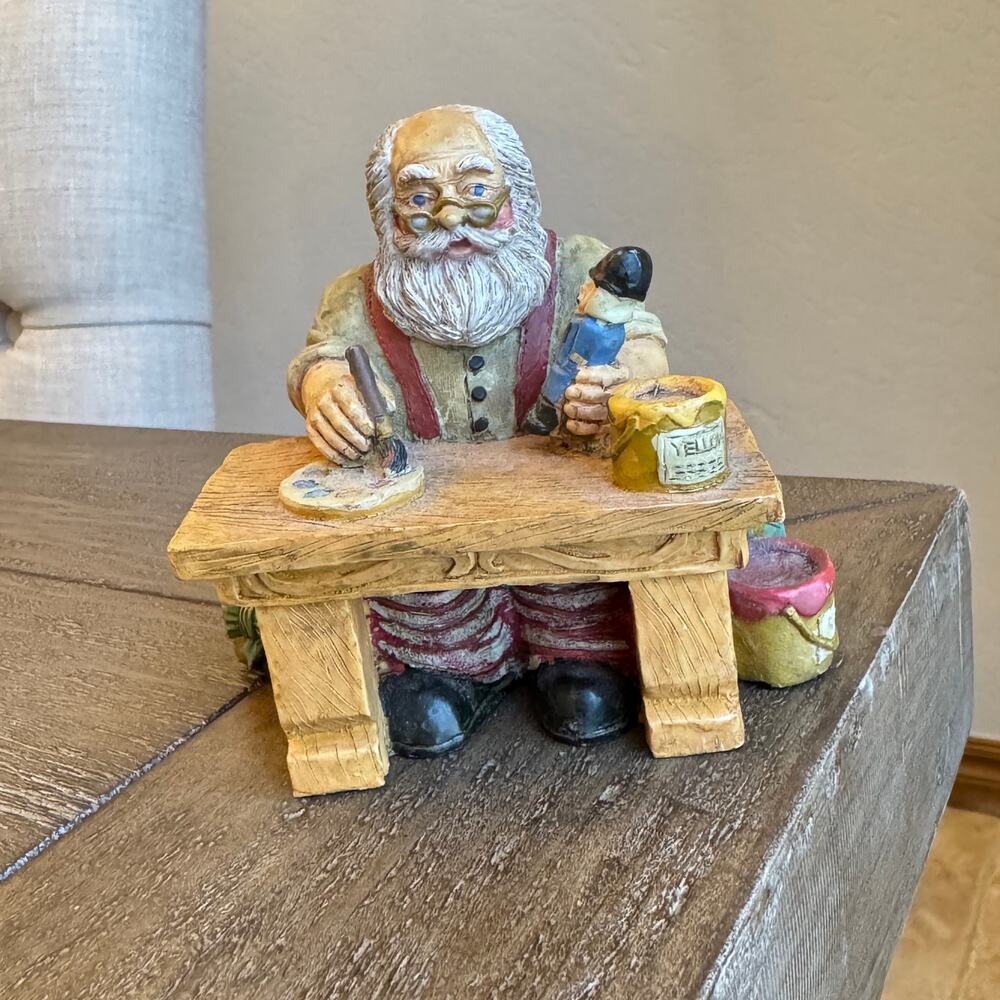 Christmas 1991 Wangs Hollytree Santa at Workbench Figurine Vtg Resin Holidays